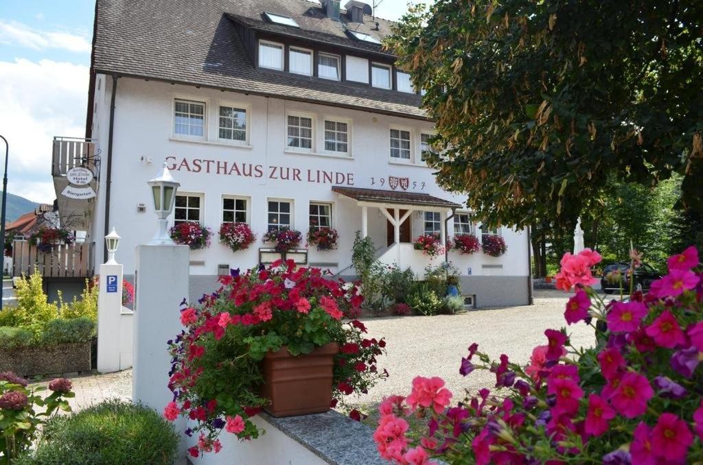 Hotel Gasthaus Zur Linde Glottertal Exterior foto