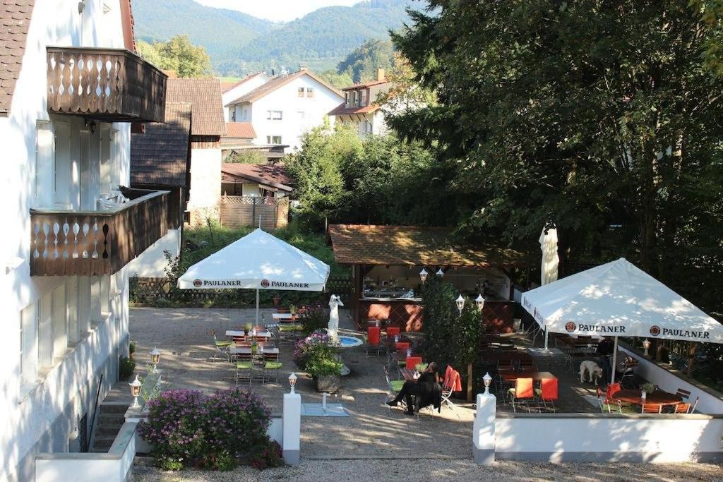 Hotel Gasthaus Zur Linde Glottertal Exterior foto