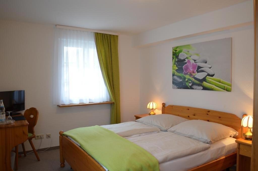 Hotel Gasthaus Zur Linde Glottertal Exterior foto
